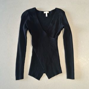 LONG SLEEVE CROSS TOP